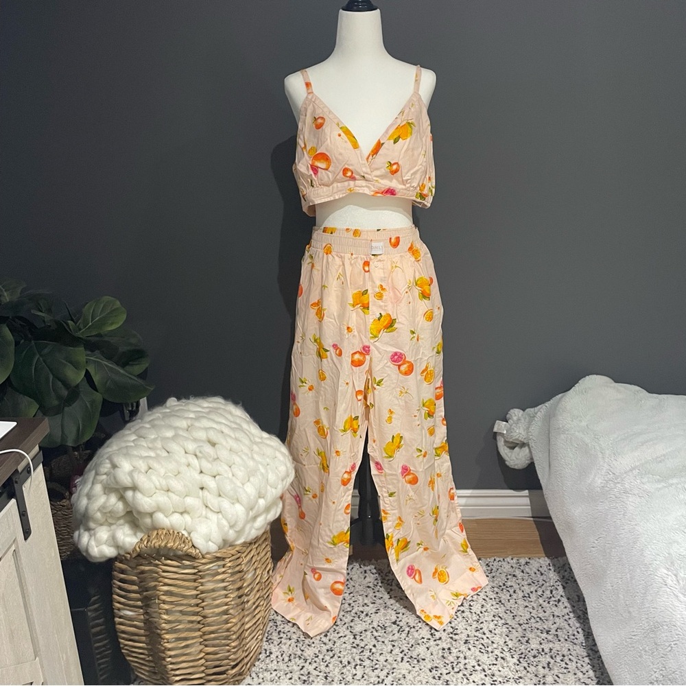 ONLY-Old Navy Floral Two-Piece Pajama Set
